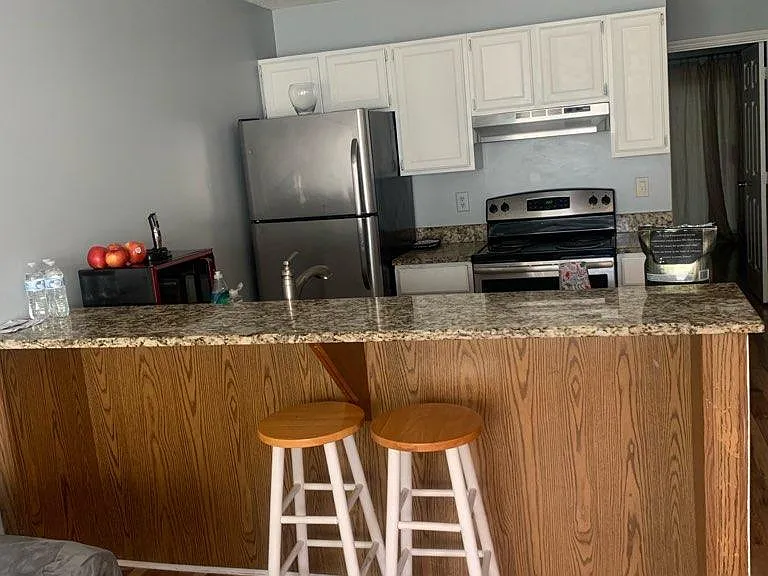 3616 Crystal Ct — Photo 2