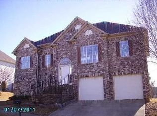 110 Cahaba Club Dr, Helena, AL 35080