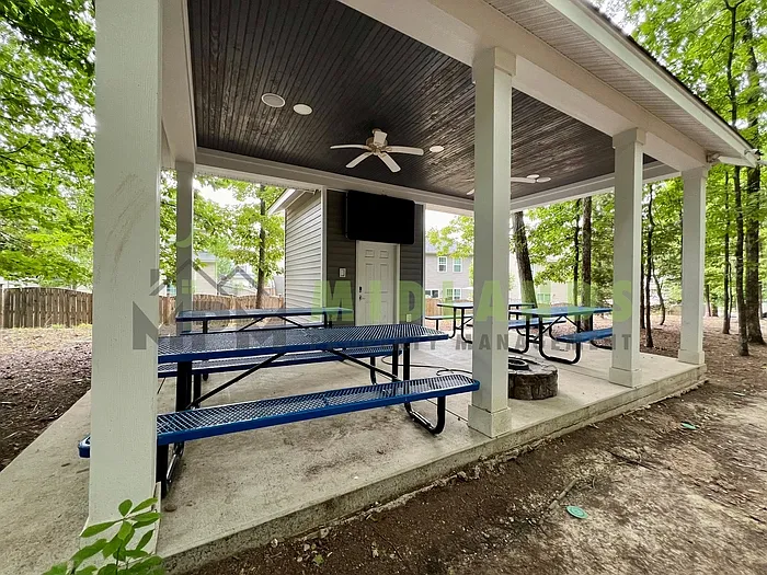 612 Calypso Ct — Photo 36