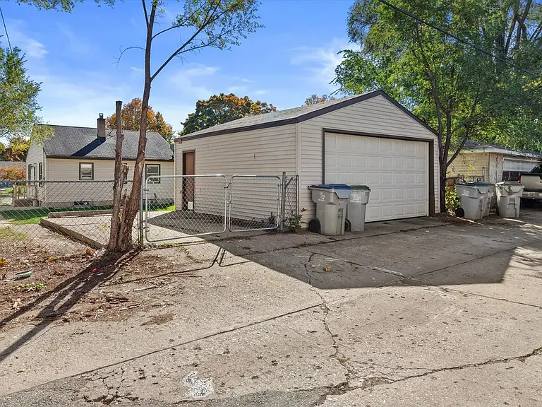 7928 W Grantosa Dr — Photo 13