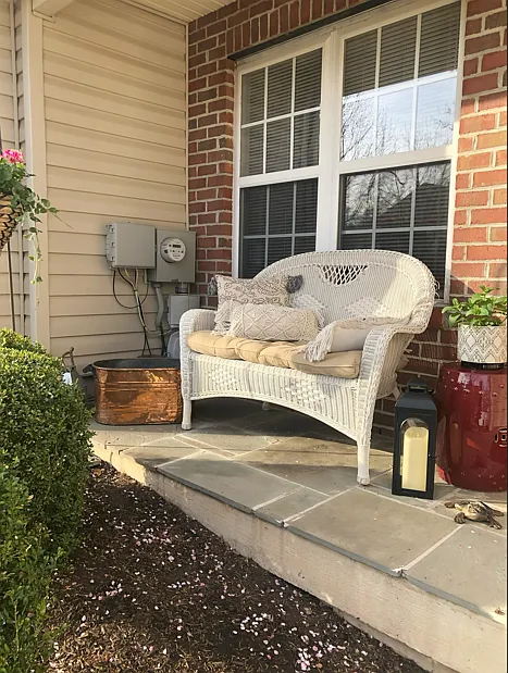 5 bed, 2.5 bath, 3300 sqft, $4,400 — Photo 3