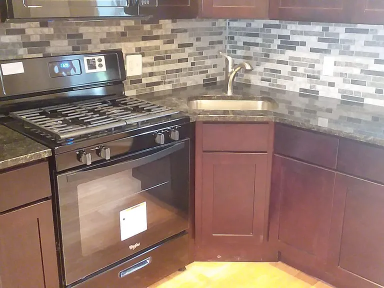 128 N Dearborn St — Photo 3