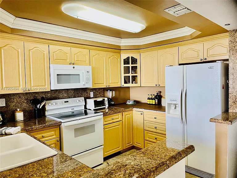 2555 Collins Ave #2006 — Photo 7