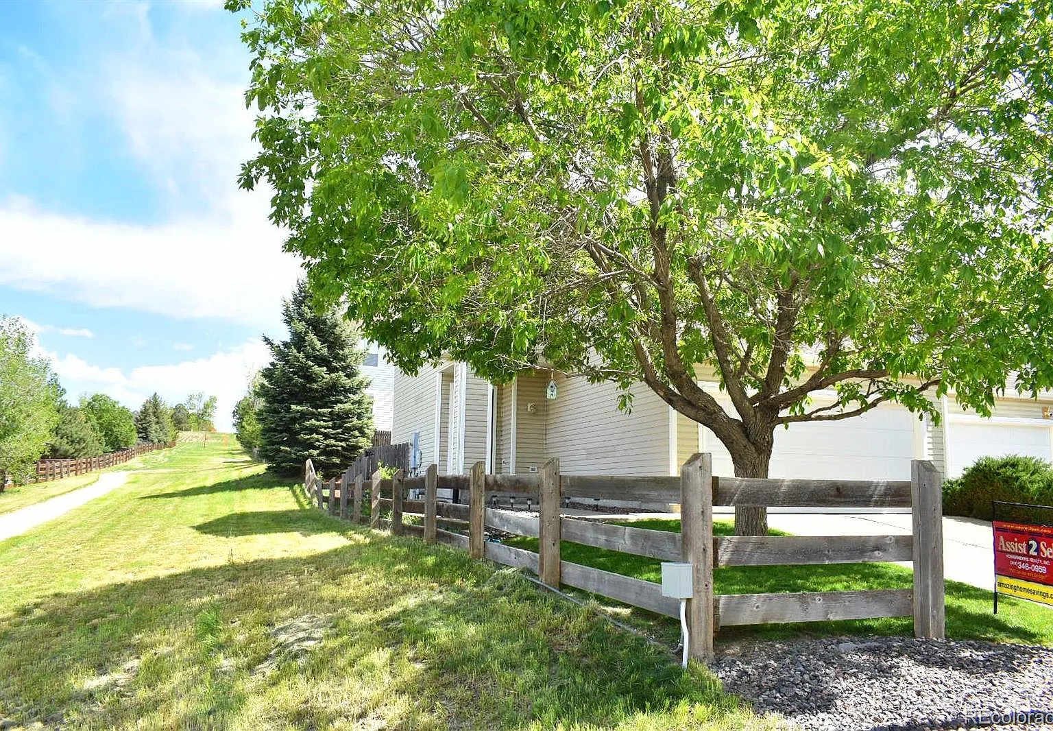 3 bed, 2.5 bath, 1511 sqft, $2,500 — Photo 2