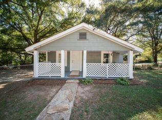 2524 Dickson Cir, Lawrenceville, GA 30044