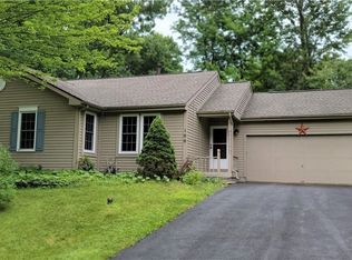 100 Niblick Cir, Baldwinsville, NY 13027