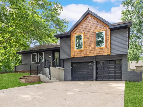 2319 W Surrey St, Olathe, KS 66061
