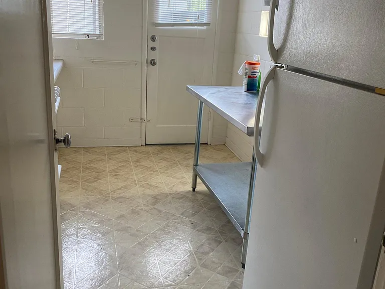 2263 Yale St — Photo 6