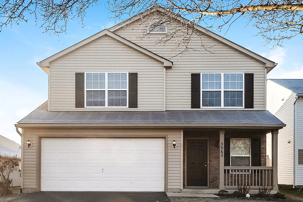 4 bed, 2.5 bath, 2034 sqft, $2,640 — Photo 1