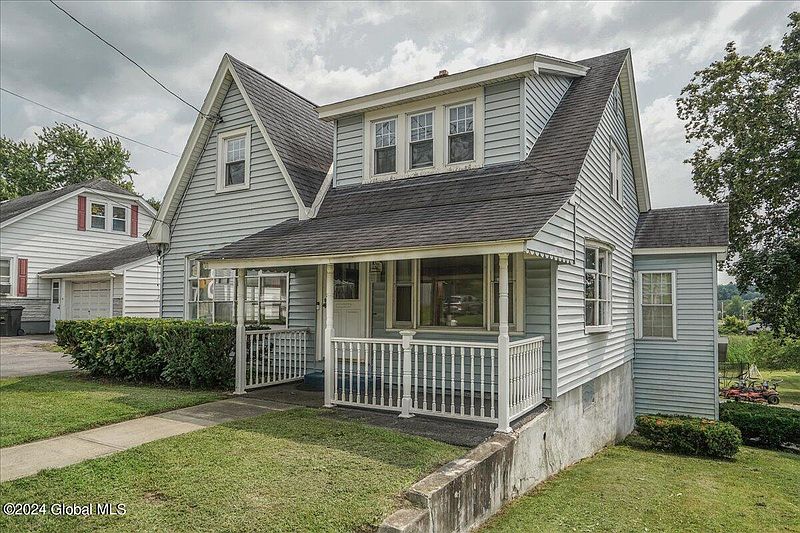 3rd image of 82 E Main Street