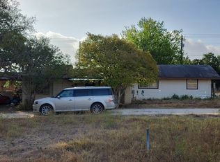 125 Joiner Dr, Bandera, TX 78003