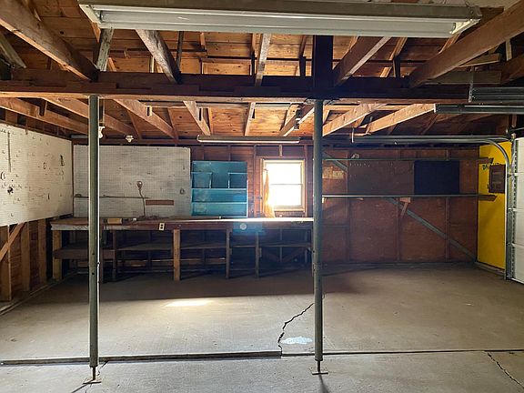 Great for work shop & storage