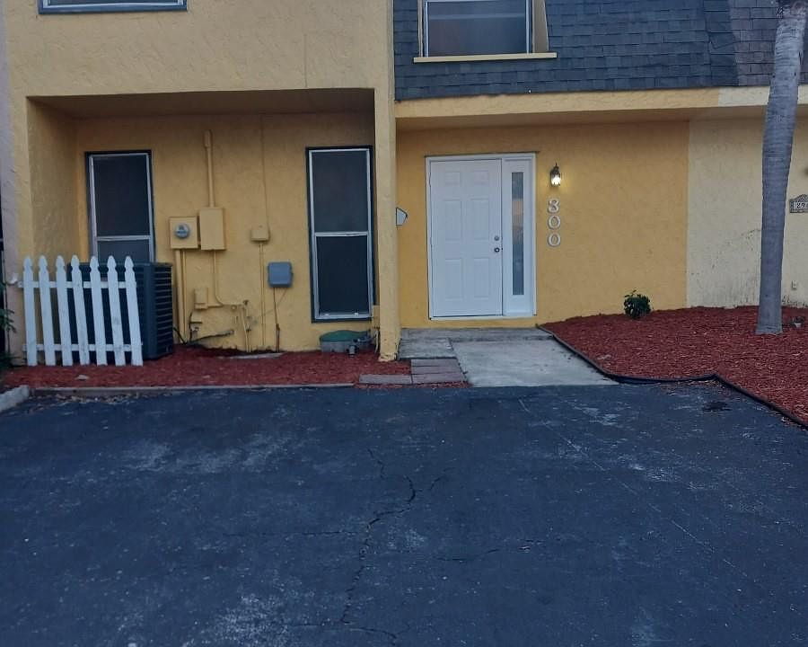 1st image of 300 Sunshine Drive #300