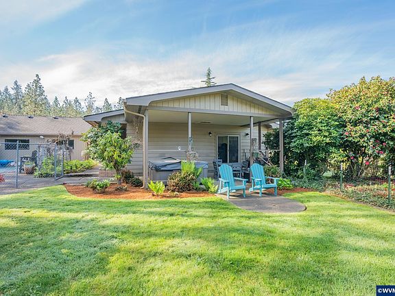 2nd image of 30971 Sodaville Rd