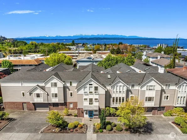 232 4th Avenue S #206, Edmonds, WA 98020