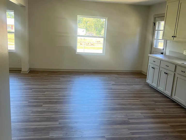 2558 Cecilia Sr High School Hwy — Photo 3