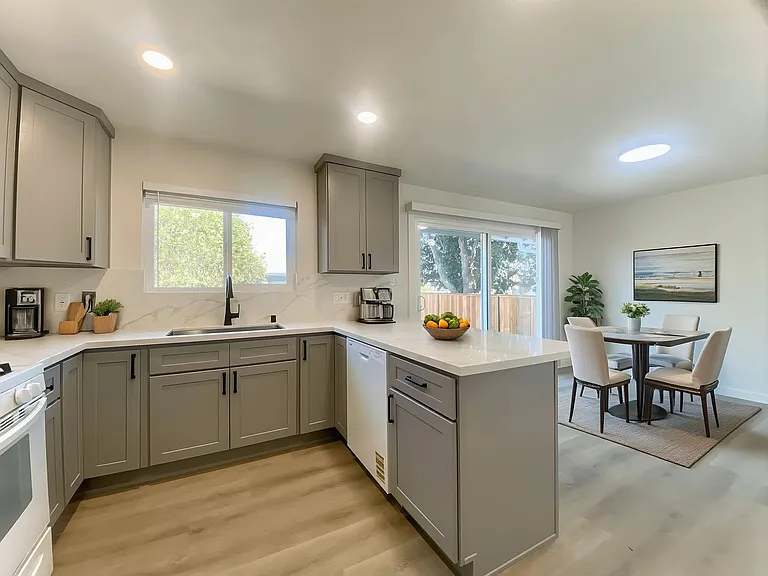 35636 Cabral Dr — Photo 4