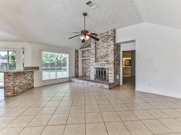 5th image of 1806 Wildwood Dr