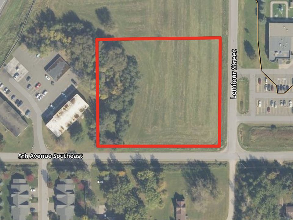 1st image of 500 Lemieur St