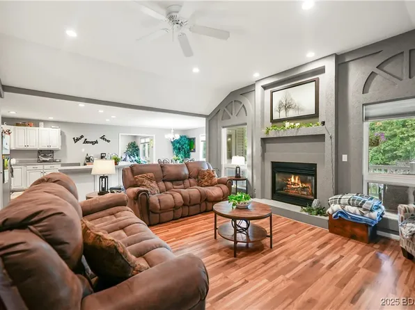 611 Woodbridge Rd, Camdenton, MO 65020