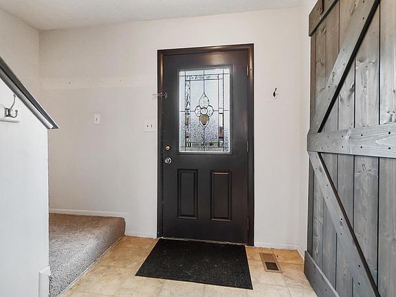 3rd image of 2294 Creek View Pl