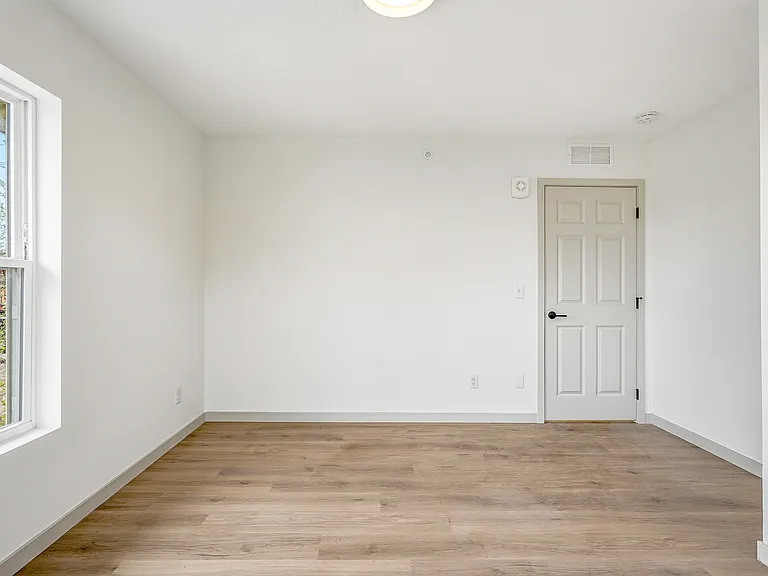 816 6th St SE #1 — Photo 19
