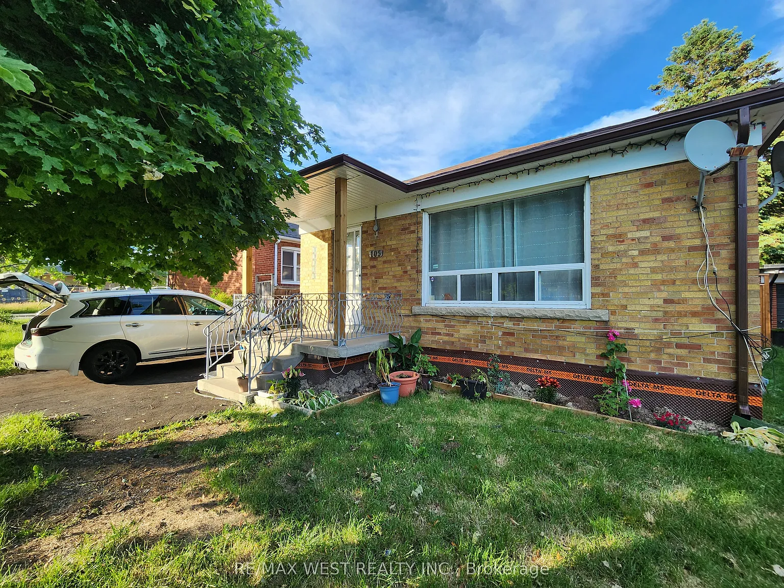 2 bed, $2,000 — Photo 1