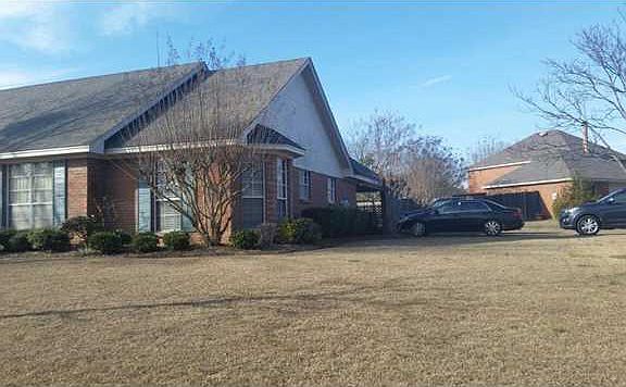 3rd image of 6112 Dunwoody Ct