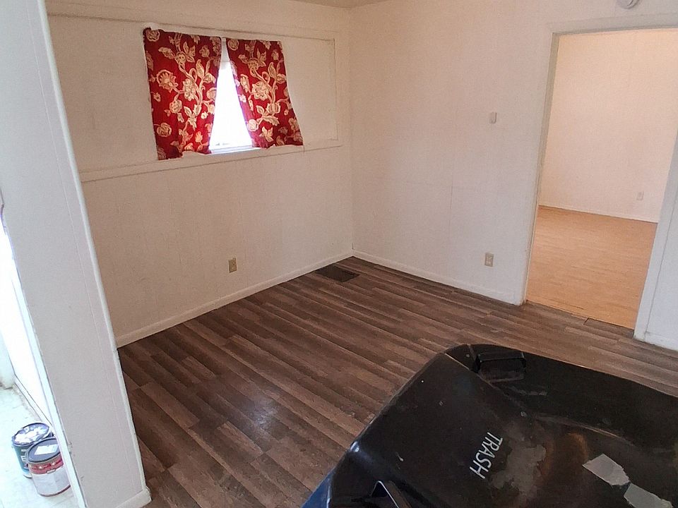 1st image of 3009 Merriam St APT 1