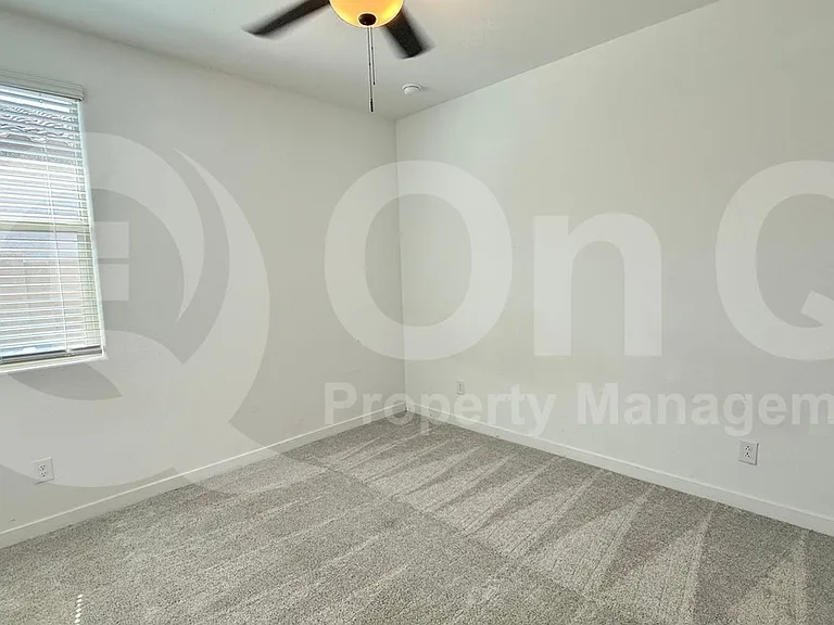 1659 W Paseo Way — Photo 14