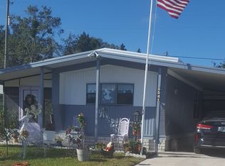 5541 Antigua Dr, Zephyrhills, FL 33541