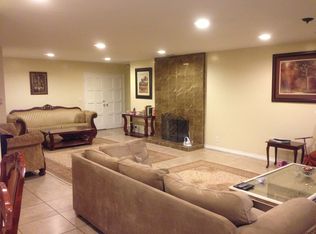 7246 Fallbrook Ave, West Hills, CA 91307