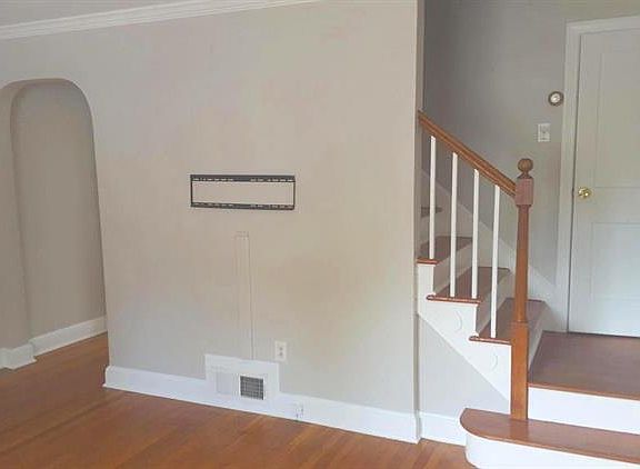 5th image of 3108 S Hayes St