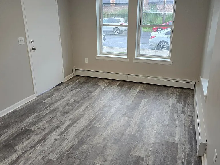 228-230 Maple Ave #3N — Photo 6