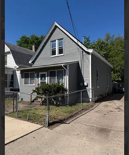 721 S Matthew St Photo 1