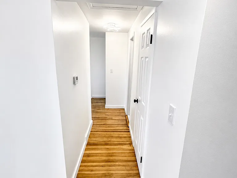 28 Colden Ct #1 — Photo 4