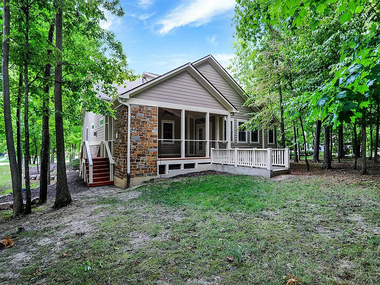 16893 Oak Manor Dr — Photo 71