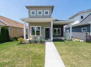 6044 Mississippi Ave, Davenport, IA 52807