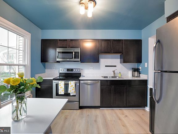 3rd image of 5535 Cabat Lake Ct