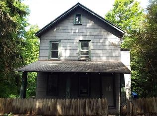 32 Mountain Rd, Rosendale, NY 12472