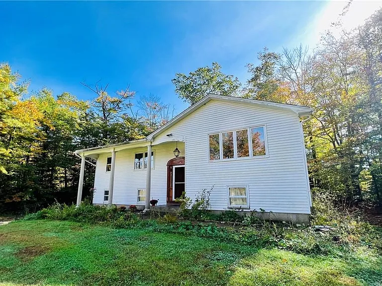 25 Wheeler Rd — Photo 1