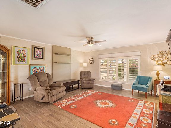 4th image of 10608 W Connecticut Ave