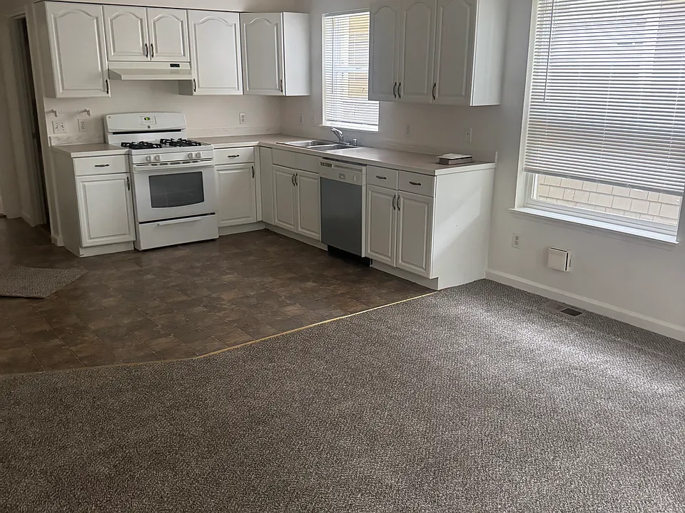 707 E 5th Ave #10