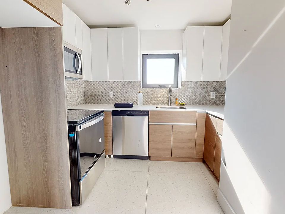 1st image of 1601 E 19th St #5A
