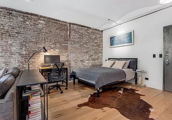2nd image of 720 Greenwich St APT 7E