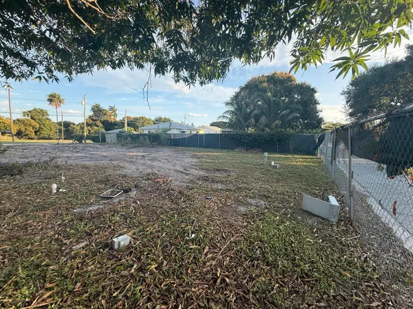 218 SW 5th Avenue, Delray Beach, FL 33444