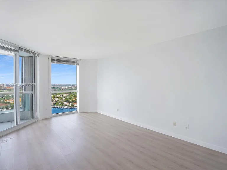 21205 Yacht Club Dr #2604 — Photo 18