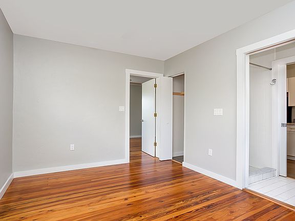 5th image of 715 2nd Ave S APT 4