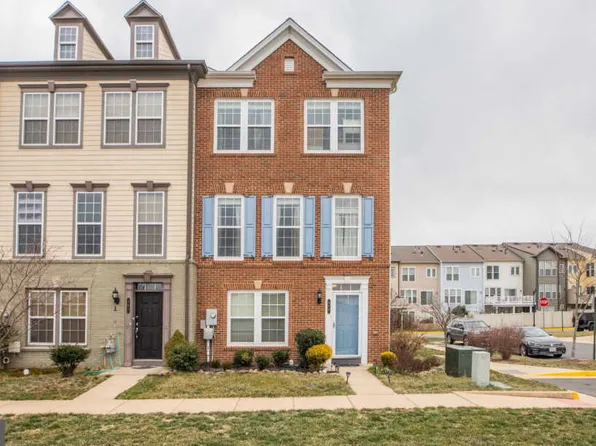 400 Wild Onion Ter, Leesburg, VA 20175