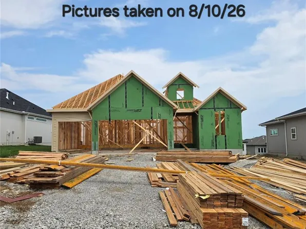 11223 S Gleason Rd, Olathe, KS 66061